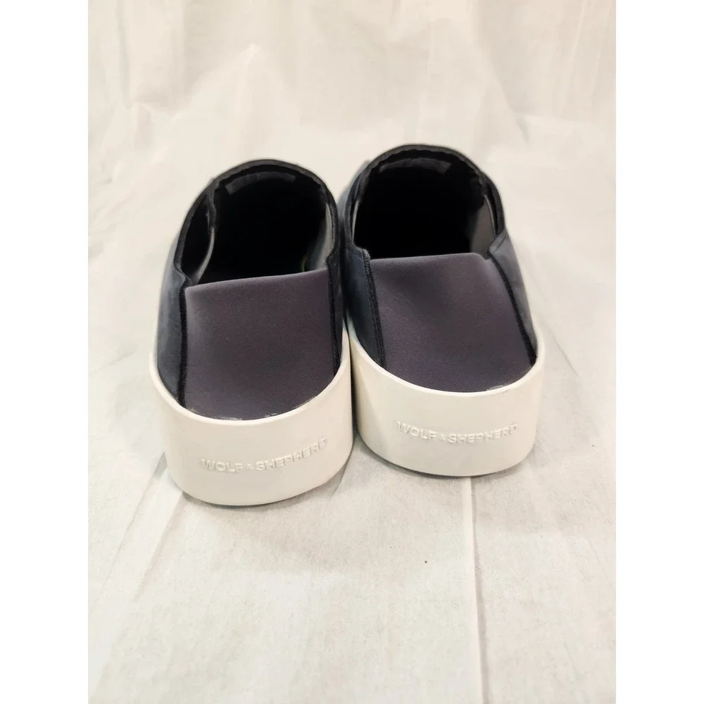 Wolf and Shepherd Cruise Tre Shoes Men's Size EU 41 Men 8 Women 10 Navy Blue &
